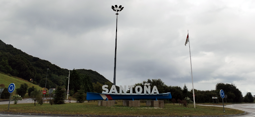 Imagen 5. Rotonda de entrada a Santoña por la CA 141 procedente de Argoños, foto tomada el 14 de agosto 2024