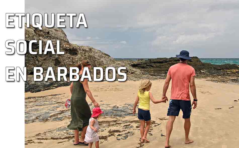 Dia de playa en familia. Etiqueta social en Barbados