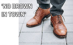 El no uso del color marrón en el vestuario inglés